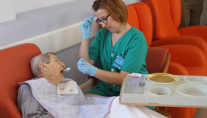 acompa&ntilde;amiento